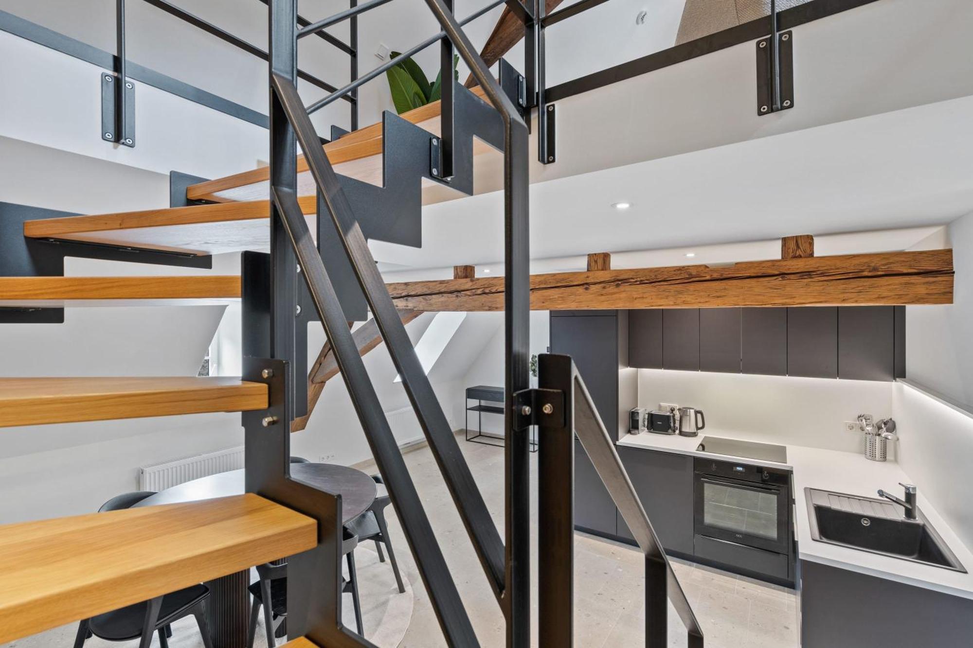 Elegant Clausen Apartment With King Bed & Wifi Luxembourg Exterior photo