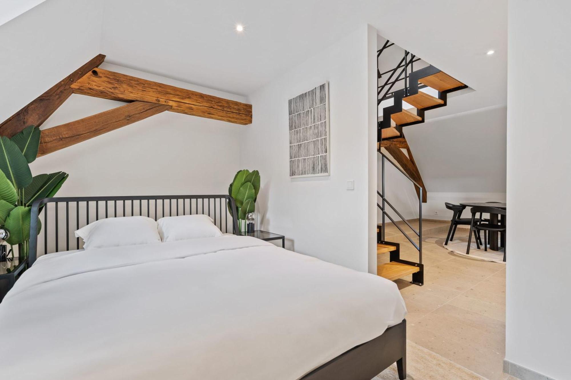Elegant Clausen Apartment With King Bed & Wifi Luxembourg Exterior photo