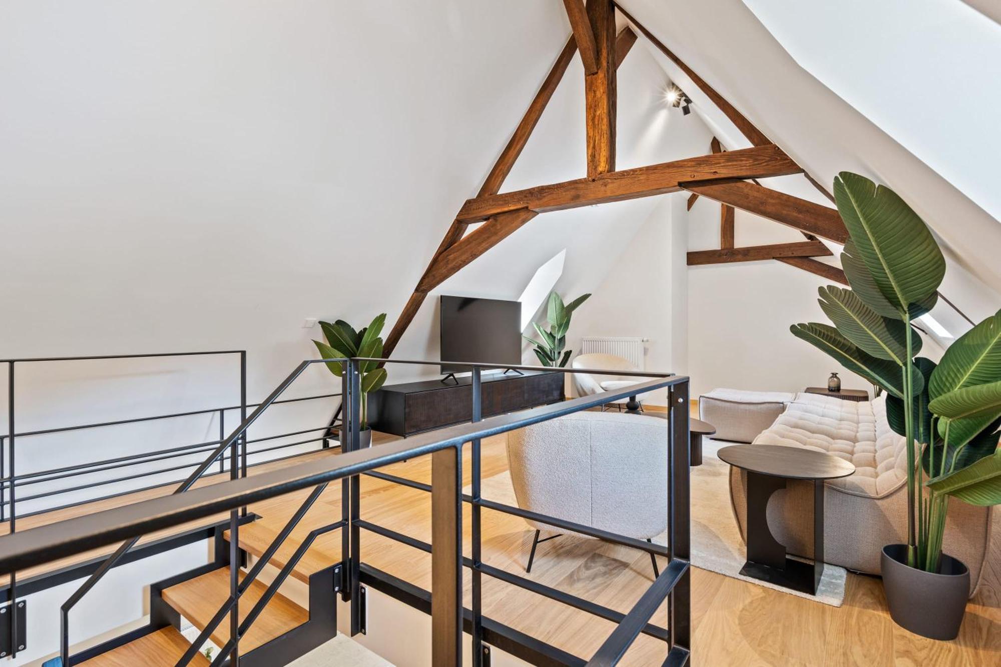 Elegant Clausen Apartment With King Bed & Wifi Luxembourg Exterior photo