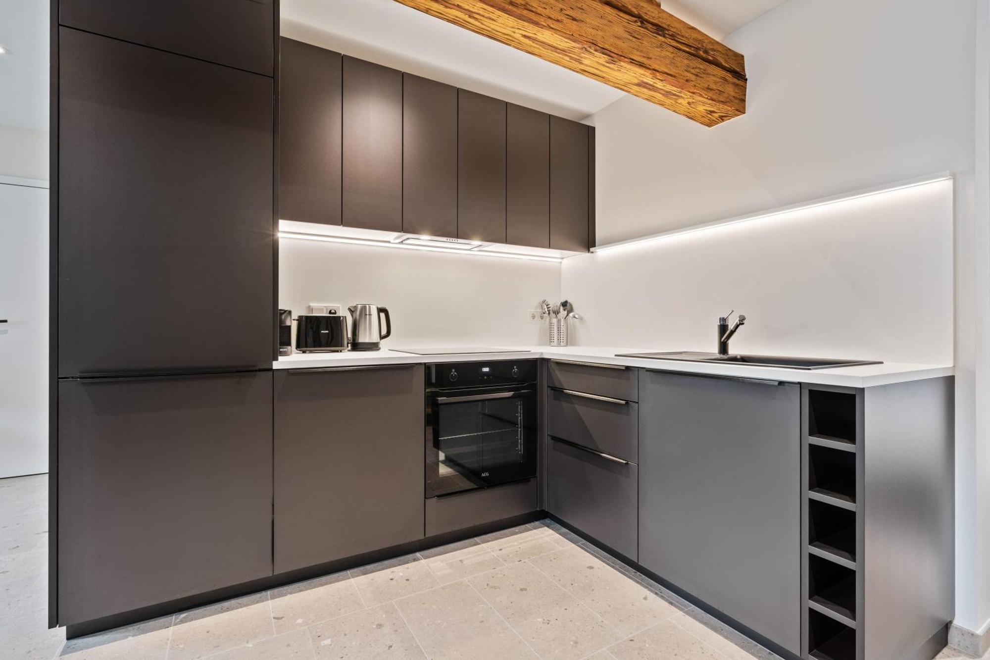 Elegant Clausen Apartment With King Bed & Wifi Luxembourg Exterior photo