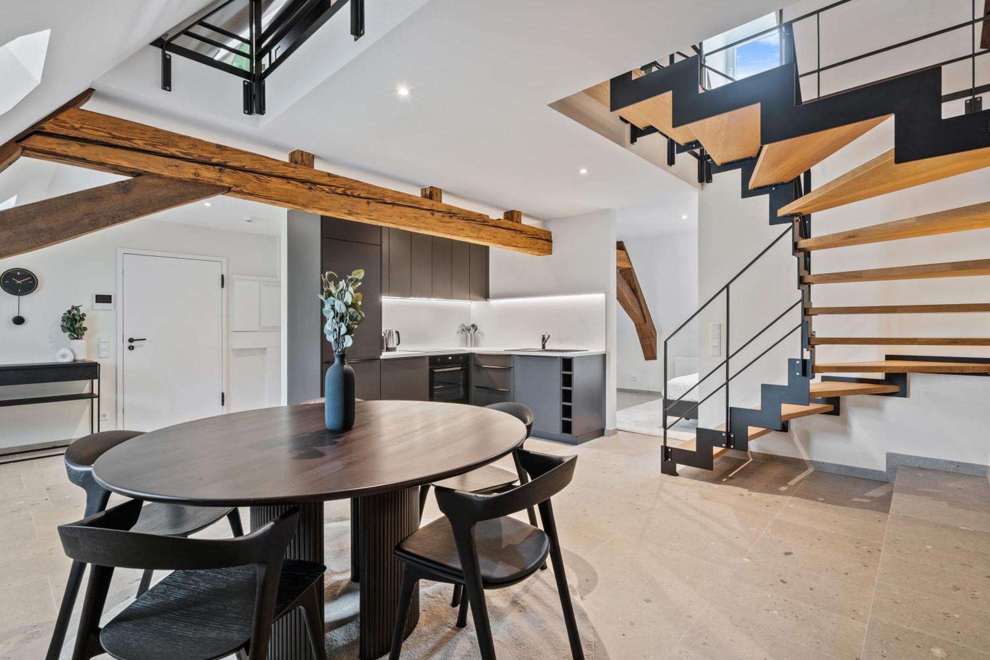 Elegant Clausen Apartment With King Bed & Wifi Luxembourg Exterior photo